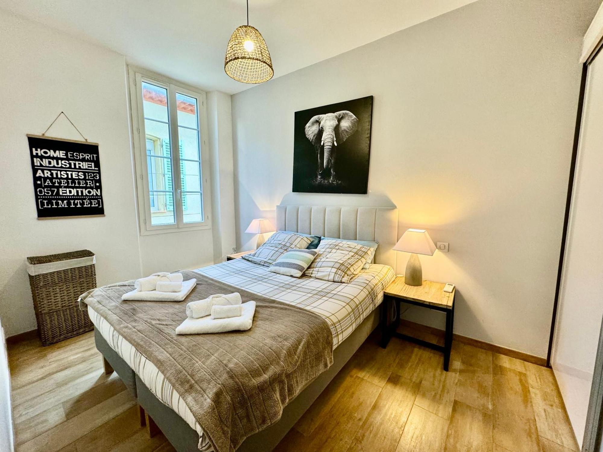 Appartements Climatises - Vieil Antibes Dış mekan fotoğraf
