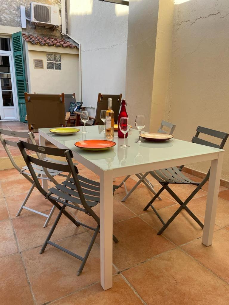 Appartements Climatises - Vieil Antibes Dış mekan fotoğraf